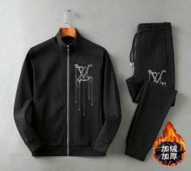 Picture of LV SweatSuits _SKULVM-4XLkdtn8829356